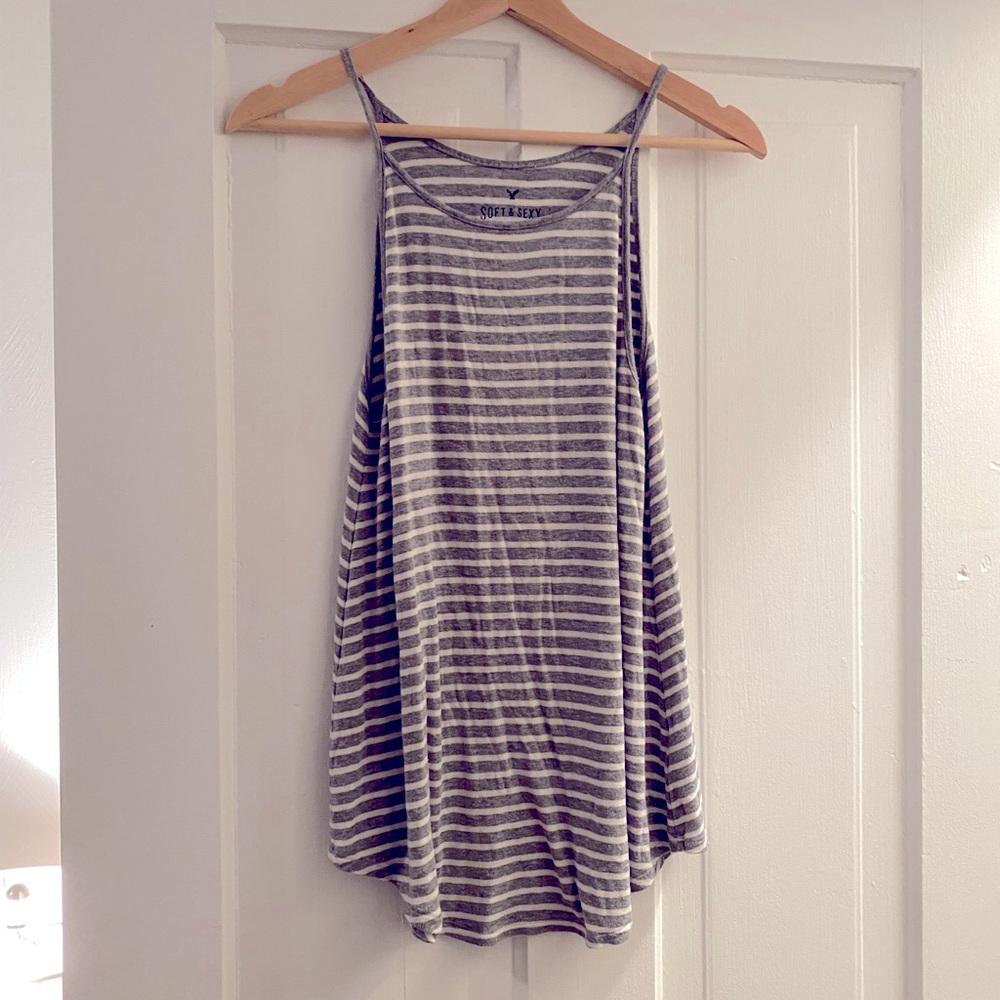 AE soft and sexy tank!